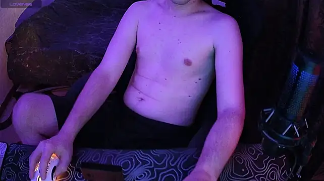 fame_bc élő XXX-chatje