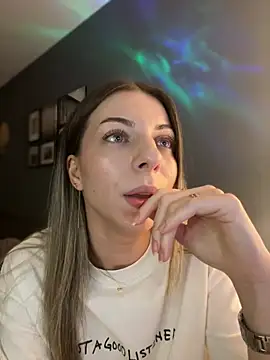 Chat XXX en directo de Mia_Ethan