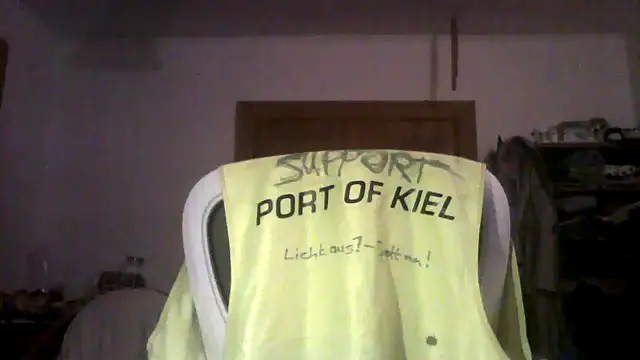 Greg0ri73 live XXX chat