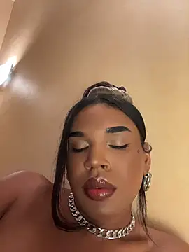 biancaAngel Adlı Modelin Canlı XXX Sohbeti