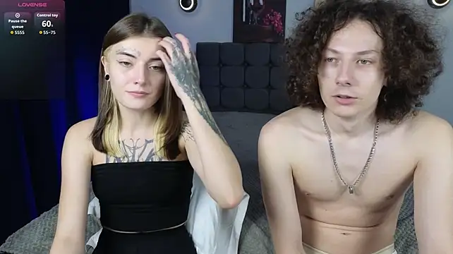 Chat +18 de FreyaLoups ao vivo