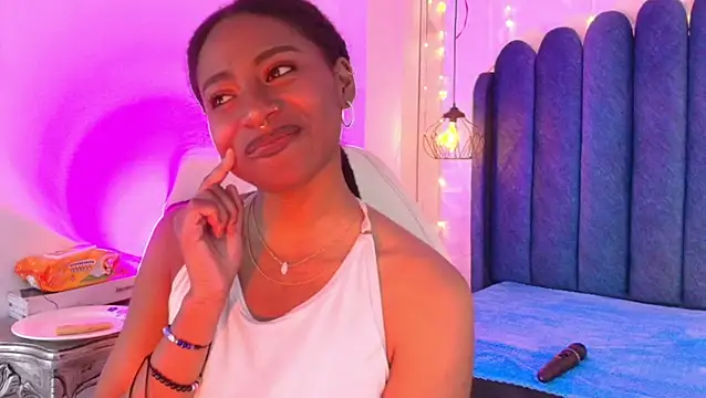 Chat XXX en directo de Queen_perla_