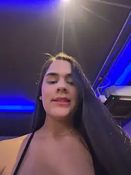 BellaLeclair_のライブXXXチャット