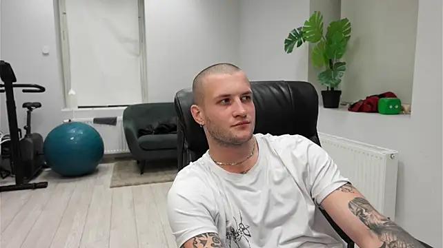 Igor_Wilde élő XXX-chatje