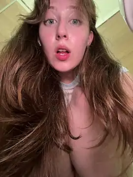 FroggyAnna XXX чат на живо