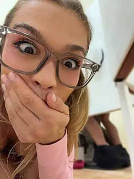 Czat XXX na żywo – Nicoleevien