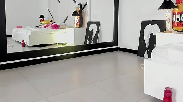 RebeccaWalton Adlı Modelin Canlı XXX Sohbeti