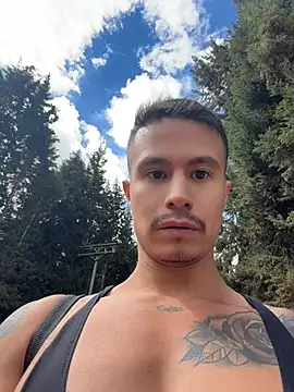 DOMINICKVEGAS77: απευθείας συνομιλία ΧΧΧ
