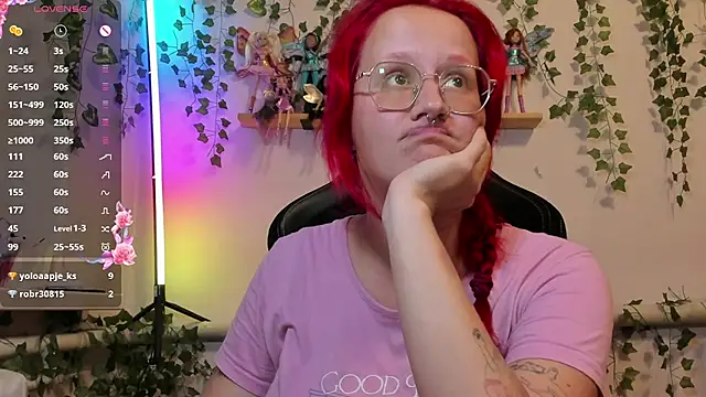 Czat XXX na żywo – KrisTyBooBsin