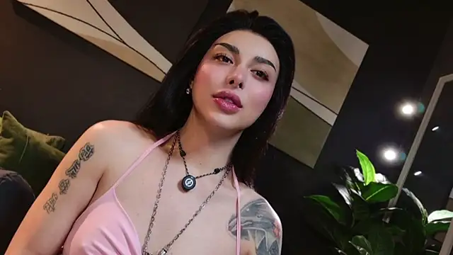 XXX chat uživo modela LetisiaRocks