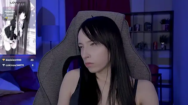 Chat XXX en directo de SeraphineSparda