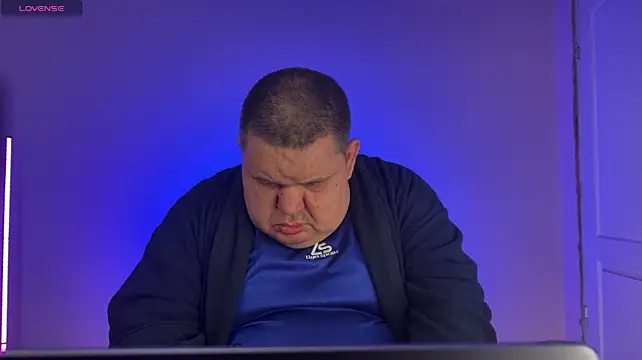 BIGBOSSDADDYX élő XXX-chatje