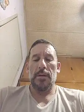 hernan198on Live XXX chat