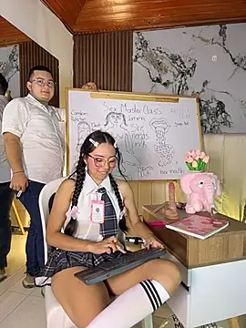 I_AM_EMMA_'s Live XXX Chat