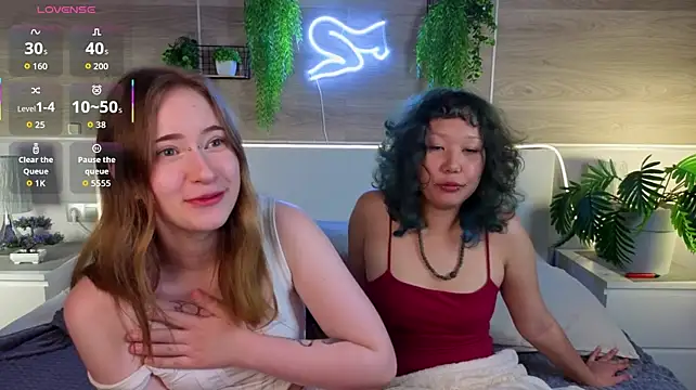 KeriArds' Live XXX Chat