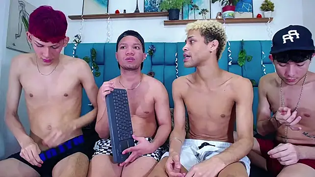 Dirty3someGuys Obrolan Langsung XXX