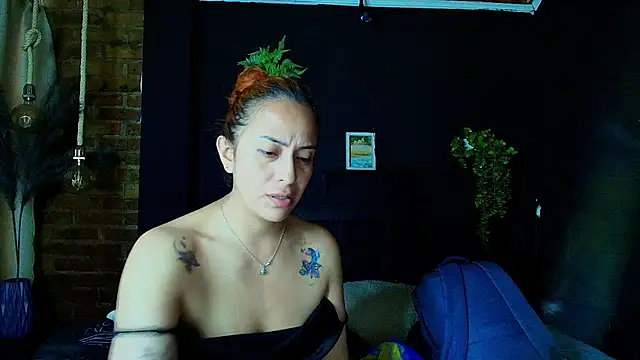 Chat XXX en directo de sahra_taylor_