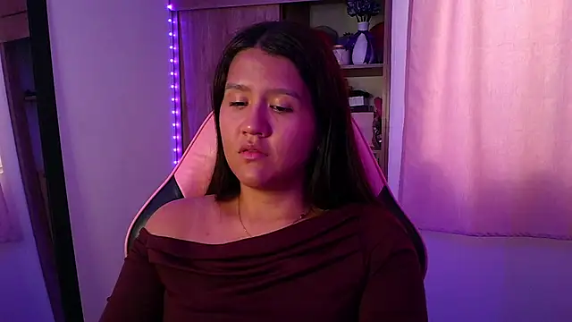 Chat XXX en directo de Oliviawatson1