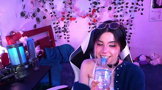 Chat XXX en directo de Kittyuwu_