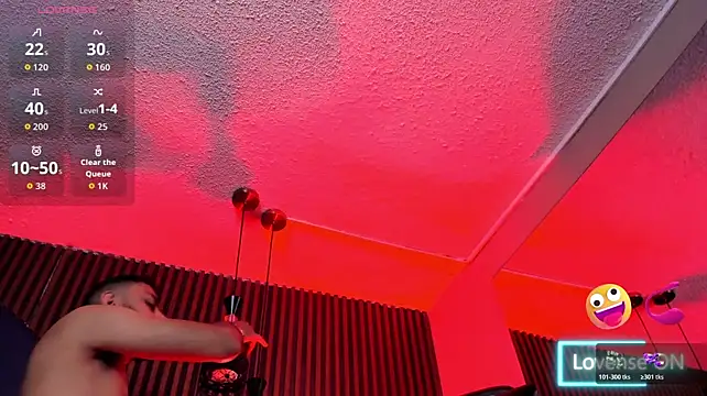 צ'אט XXX בשידור חי של Boss_Domiinator