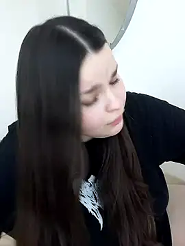 BadPeroCute Adlı Modelin Canlı XXX Sohbeti