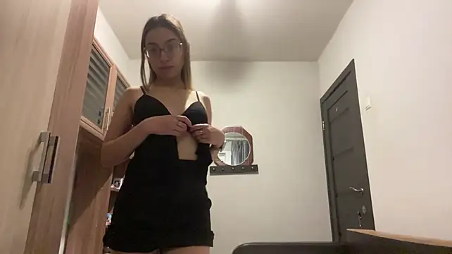 ZelmaBonato's Live XXX Chat