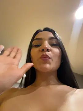 AriaLioren's Live XXX Chat