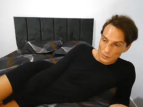 stefan27ro Chat XXX in diretta
