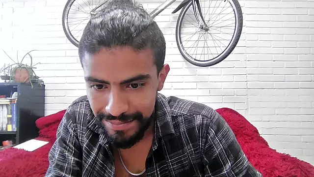 Chat +18 de JBond007BBC ao vivo