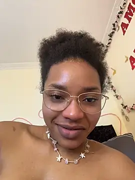 Chat XXX en directo de Ebony_love07