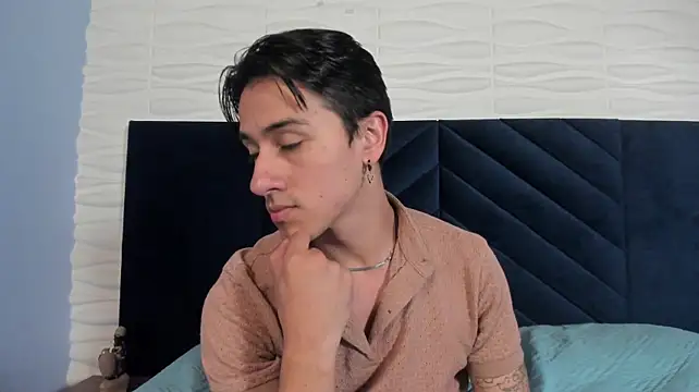 Andy_Joy_ Adlı Modelin Canlı XXX Sohbeti