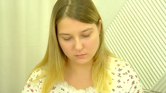 TinnaBurton's Live XXX Chat