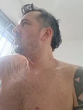 DaddyCloudLatin's Live XXX Chat