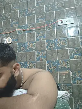 Czat XXX na żywo – BeardKingoBack