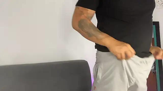 miaftmax Adlı Modelin Canlı XXX Sohbeti