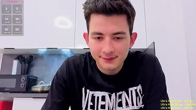 XXX chat uživo modela jonhy_merlinn
