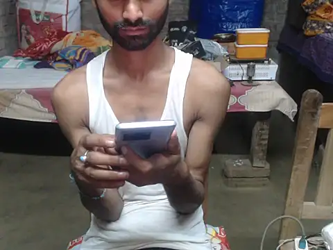 HotAarya লাইভ XXX চ্যাট