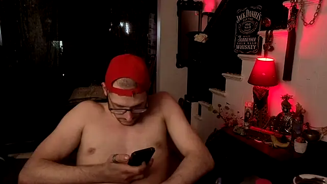 MasterDaddyCool's Live XXX Chat