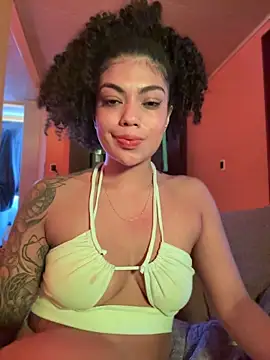 Chat +18 de Morenayaa ao vivo