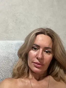 Tania201243 Live XXX-Chat