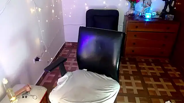 Chat XXX ao vivo de alisson-castro