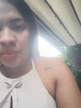 AhslyDuque – Live XXX-chat