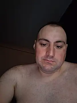 StrictBobby Chat XXX live