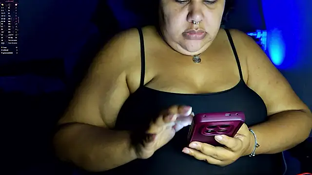 xlatinastar's Live XXX Chat
