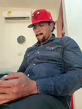 bigdick211292 XXX чат на живо