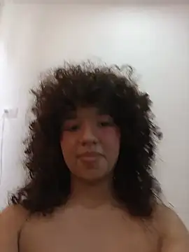 Cutecurly's Live XXX Chat