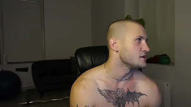 XXX chat uživo modela Igor_Wilde