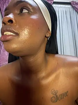 LuciousLips96 라이브 XXX 채팅