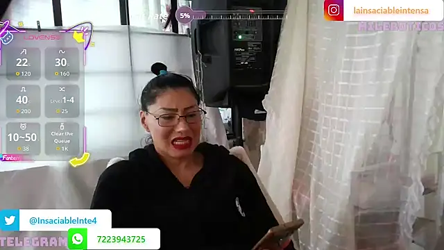 LaInsaciableIntensa's Live XXX Chat