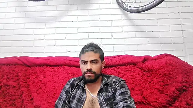 JBond007BBC XXX чат на живо